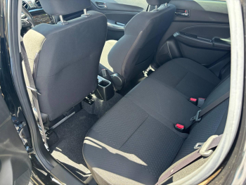 Photo 21 du bon plan SUZUKI Swift 1.2 Dualjet Hybrid 83ch Pack occasion à 15990 €