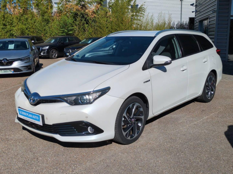 Bon plan TOYOTA Auris Touring Sports HSD 136h Design occasion à 14990 €
