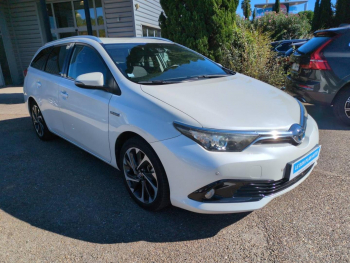 Photo 2 du bon plan TOYOTA Auris Touring Sports HSD 136h Design occasion à 14990 €