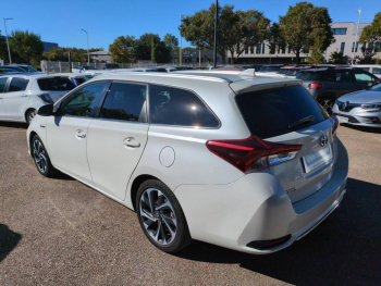 Photo 3 du bon plan TOYOTA Auris Touring Sports HSD 136h Design occasion à 14990 €