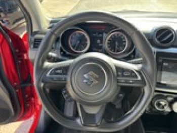 Photo 12 du bon plan SUZUKI Swift 1.2 Dualjet Hybrid 83ch Pack occasion à 15990 €