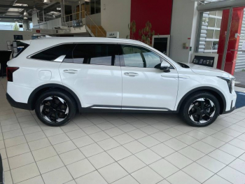 Photo 4 du bon plan KIA Sorento 1.6 T-GDi 253ch PHEV Design Business 4x4 7 places occasion à 59990 €
