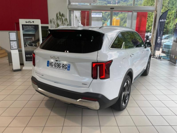 Photo 5 du bon plan KIA Sorento 1.6 T-GDi 253ch PHEV Design Business 4x4 7 places occasion à 59990 €