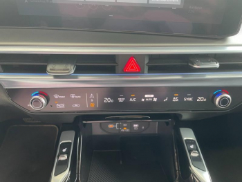 Photo 17 du bon plan KIA Sorento 1.6 T-GDi 253ch PHEV Design Business 4x4 7 places occasion à 59990 €