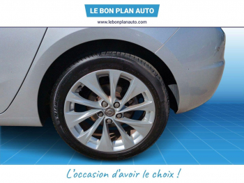 Photo 10 du bon plan OPEL Astra 1.4 Turbo 125ch Start&Stop Elite occasion à 9990 €