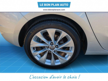 Photo 11 du bon plan OPEL Astra 1.4 Turbo 125ch Start&Stop Elite occasion à 9990 €