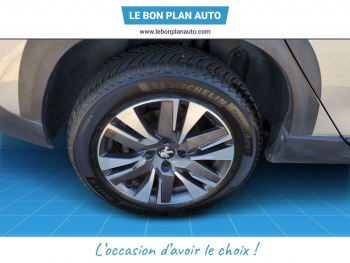 Photo 12 du bon plan PEUGEOT 2008 1.2 PureTech 110ch Allure S&S EAT6 occasion à 8490 €