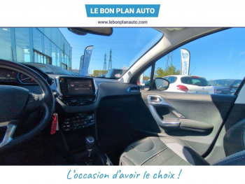 Photo 24 du bon plan PEUGEOT 2008 1.2 PureTech 110ch Allure S&S EAT6 occasion à 8490 €