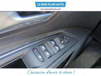 Photo 26 du bon plan PEUGEOT 3008 1.2 PureTech 130ch E6.c Active Business S&S EAT8 occasion à 9490 €