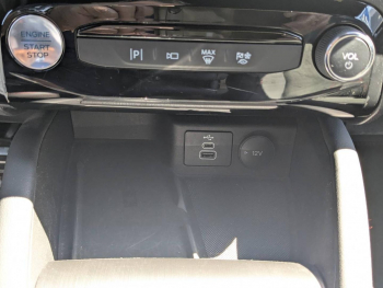 Photo 20 du bon plan FORD Kuga 2.5 Duratec 180ch Hybrid FlexiFuel ST-Line X Powershift occasion à 33990 €