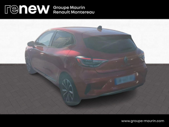 Photo 6 du bon plan RENAULT Clio 1.6 E-Tech 145ch full hybrid Techno occasion à 18490 €