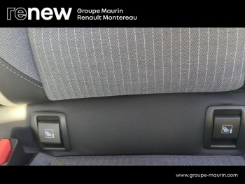 Photo 20 du bon plan RENAULT Clio 1.6 E-Tech 145ch full hybrid Techno occasion à 18490 €