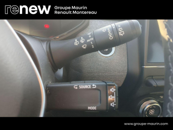 Photo 25 du bon plan RENAULT Clio 1.6 E-Tech 145ch full hybrid Techno occasion à 18490 €