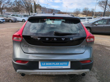 Photo 6 du bon plan VOLVO V40 Cross Country T3 152ch Luxe Geartronic occasion à 11990 €