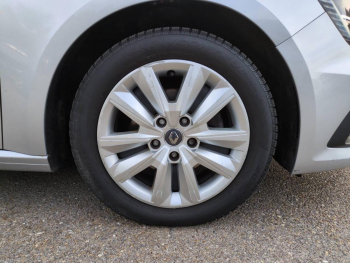 Photo 10 du bon plan RENAULT Megane 1.5 Blue dCi 115ch Business occasion à 10990 €