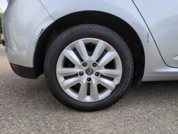 Photo 11 du bon plan RENAULT Megane 1.5 Blue dCi 115ch Business occasion à 10990 €