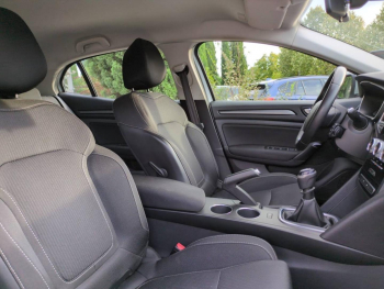 Photo 14 du bon plan RENAULT Megane 1.5 Blue dCi 115ch Business occasion à 10990 €