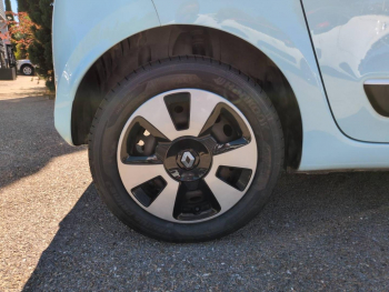 Photo 11 du bon plan RENAULT Twingo 1.0 SCe 70ch Limited Euro6 occasion à 6990 €