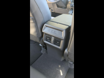 Photo 33 du bon plan TOYOTA RAV4 2.5 Hybride Rechargeable 309ch Graphic AWD-i RC26 occasion à 55500 €