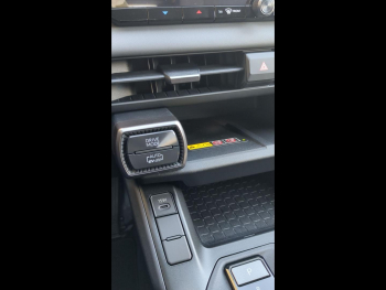 Photo 34 du bon plan TOYOTA RAV4 2.5 Hybride Rechargeable 309ch Graphic AWD-i RC26 occasion à 55500 €