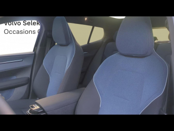 Photo 5 du bon plan VOLVO EX30 P5 Long Range 272ch 69kWh Ultra occasion à 43900 €