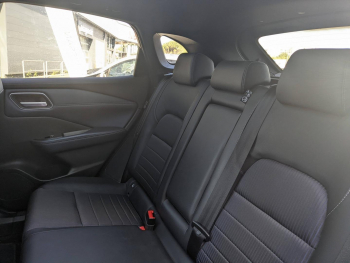 Photo 8 du bon plan NISSAN Qashqai 1.3 Mild Hybrid 140ch Tekna occasion à 20490 €