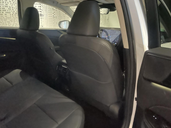 Photo 17 du bon plan LEXUS NX 450h+ Luxe 4WD Pack Design occasion à 42990 €