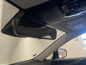 Photo 34 du bon plan LEXUS NX 450h+ Luxe 4WD Pack Design occasion à 42990 €