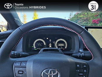 Photo 13 du bon plan TOYOTA C-HR 1.8 Hybride 140ch GR Sport MY26 occasion à 35990 €