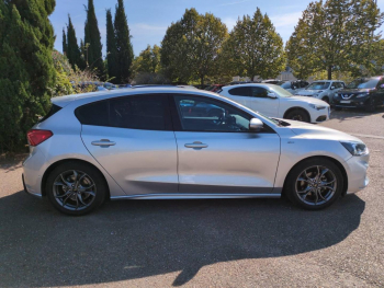 Photo 5 du bon plan FORD Focus 1.0 EcoBoost 125ch ST-Line occasion à 10900 €