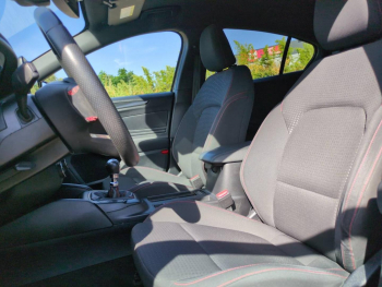 Photo 16 du bon plan FORD Focus 1.0 EcoBoost 125ch ST-Line occasion à 10900 €