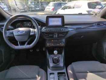 Photo 18 du bon plan FORD Focus 1.0 EcoBoost 125ch ST-Line occasion à 10900 €