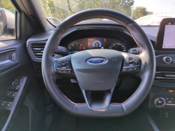 Photo 22 du bon plan FORD Focus 1.0 EcoBoost 125ch ST-Line occasion à 10900 €