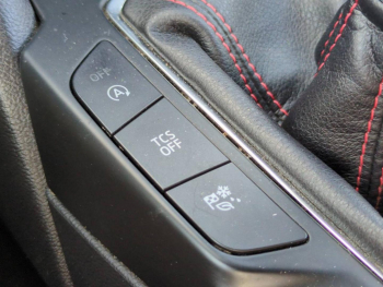 Photo 28 du bon plan FORD Focus 1.0 EcoBoost 125ch ST-Line occasion à 10900 €