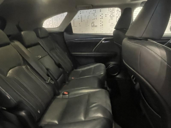 Photo 17 du bon plan LEXUS RX 450hL 4WD Luxe Pack Techno occasion à 33990 €