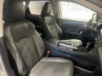 Photo 21 du bon plan LEXUS RX 450hL 4WD Luxe Pack Techno occasion à 33990 €