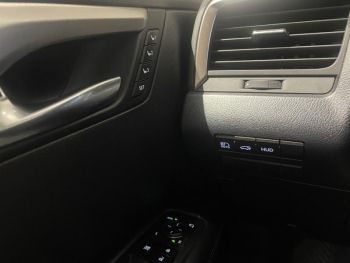 Photo 25 du bon plan LEXUS RX 450hL 4WD Luxe Pack Techno occasion à 33990 €
