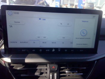 Photo 11 du bon plan FORD Kuga 2.5 Duratec 180ch Hybrid FlexiFuel Titanium Powershift occasion à 28900 €