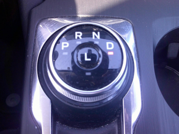 Photo 14 du bon plan FORD Kuga 2.5 Duratec 180ch Hybrid FlexiFuel Titanium Powershift occasion à 28900 €