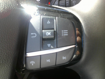 Photo 18 du bon plan FORD Kuga 2.5 Duratec 180ch Hybrid FlexiFuel Titanium Powershift occasion à 28900 €