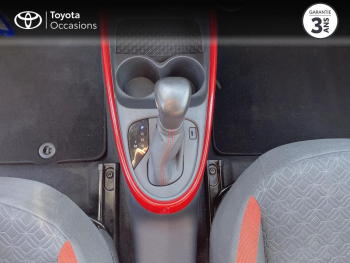 Photo 15 du bon plan TOYOTA Aygo X 1.0 VVT-i 72ch Design S-CVT occasion à 13490 €