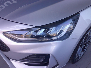 Photo 3 du bon plan FORD Focus SW 1.5 EcoBlue 115ch ST-Line X BVA8 occasion à 15900 €