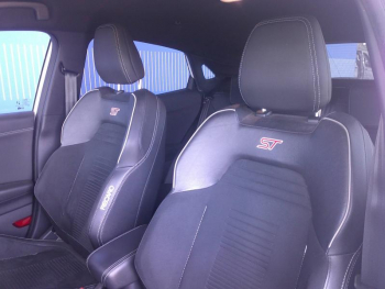 Photo 20 du bon plan FORD Puma 1.5 EcoBoost 200ch ST occasion à 21900 €