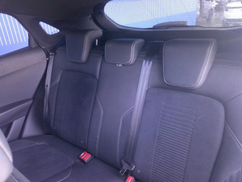 Photo 21 du bon plan FORD Puma 1.5 EcoBoost 200ch ST occasion à 21900 €
