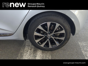 Photo 25 du bon plan RENAULT Clio 1.6 E-Tech hybride 140ch Intens -21N occasion à 15890 €