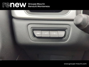 Photo 22 du bon plan RENAULT Captur 1.3 TCe 140ch Intens EDC occasion à 17490 €
