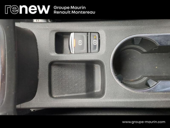 Photo 27 du bon plan RENAULT Captur 1.3 TCe 140ch Intens EDC occasion à 17490 €