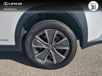 Photo 4 du bon plan LEXUS UX 300e Luxe occasion à 21990 €