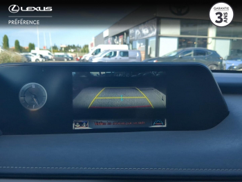 Photo 17 du bon plan LEXUS UX 300e Luxe occasion à 21990 €