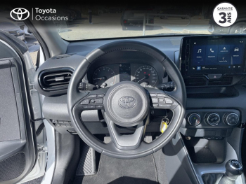 Photo 9 du bon plan TOYOTA Yaris 120 VVT-i Dynamic Business 5p MC24 occasion à 16990 €